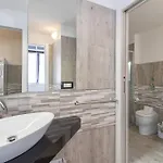 Youhosty - Desenzano 7