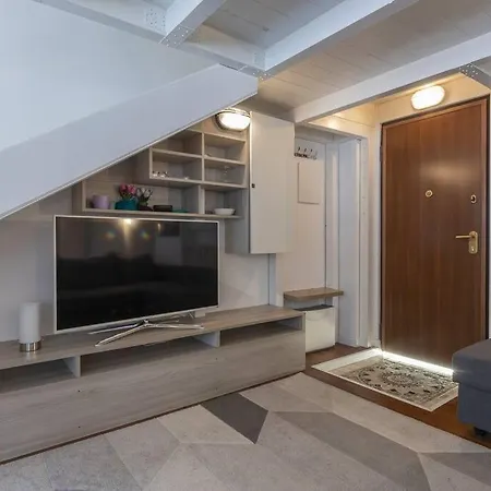 Youhosty - Desenzano 7 Apartment
