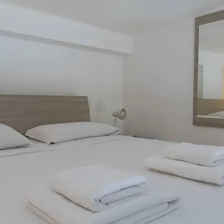 Youhosty - Desenzano 7 Apartment *